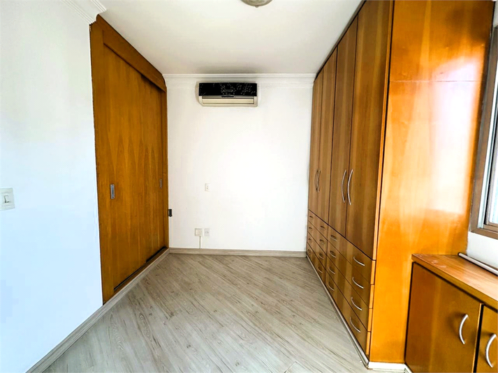 Foto REO1075913