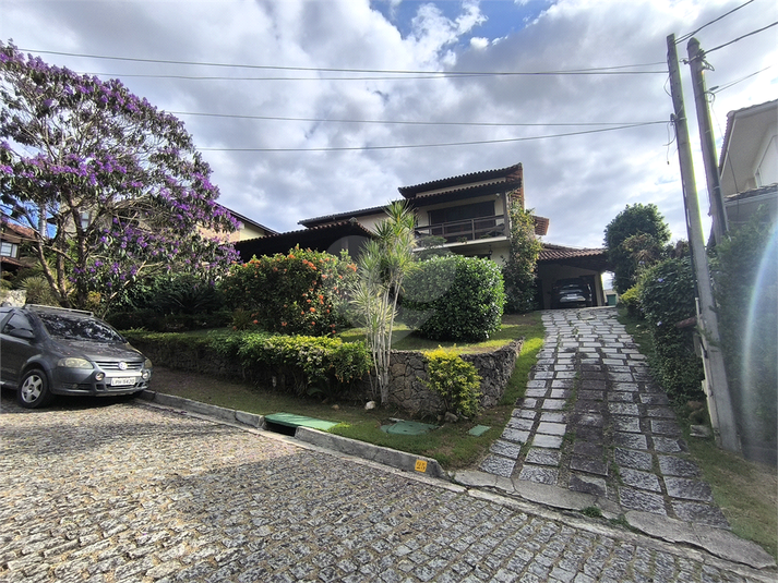 Foto REO1075973