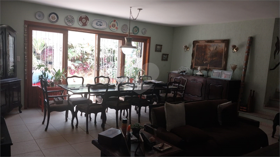 Foto REO1076016