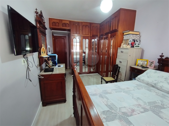 Foto REO1076020