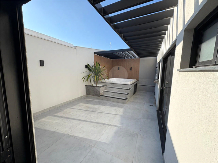 Foto REO1076030