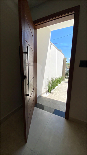 Foto REO1076039