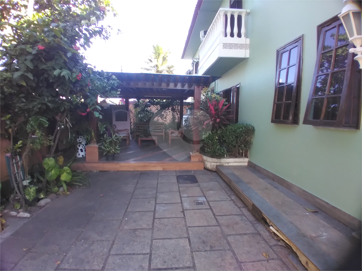 Foto REO1076082