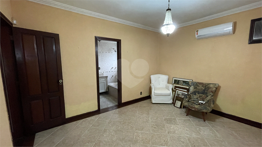 Foto REO1076147