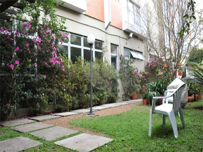 Foto REO1076378