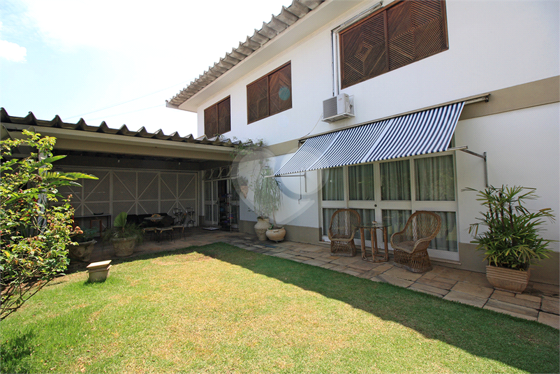 Foto REO1076411
