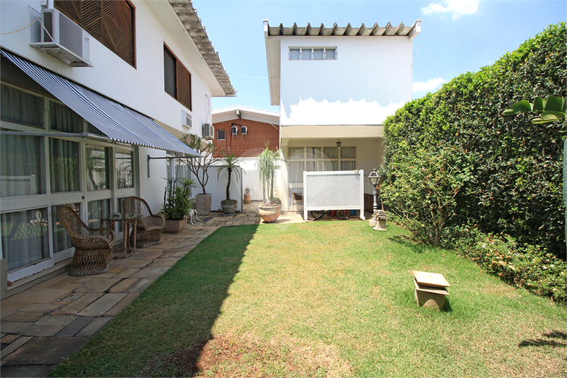 Foto REO1076411
