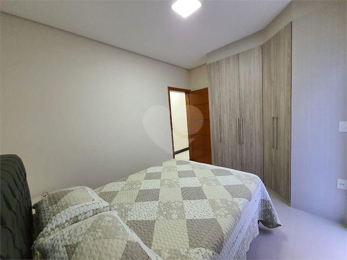 Foto REO1076446