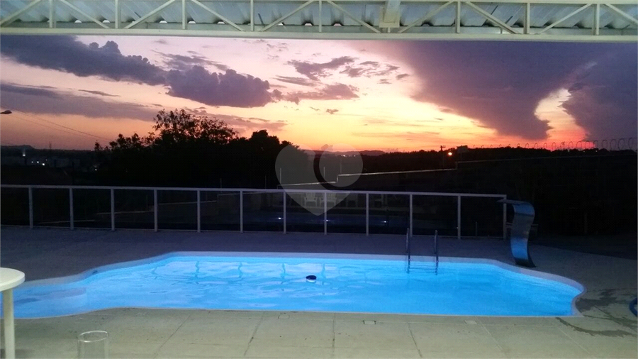 Foto REO1076517