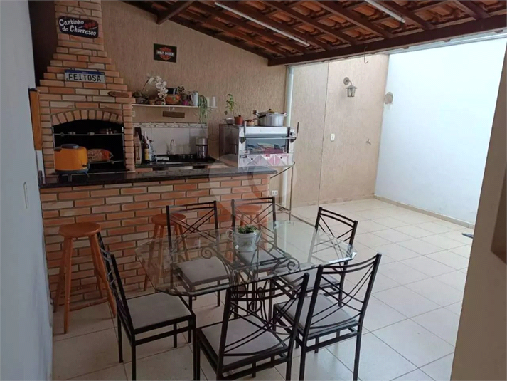 Foto REO1076520