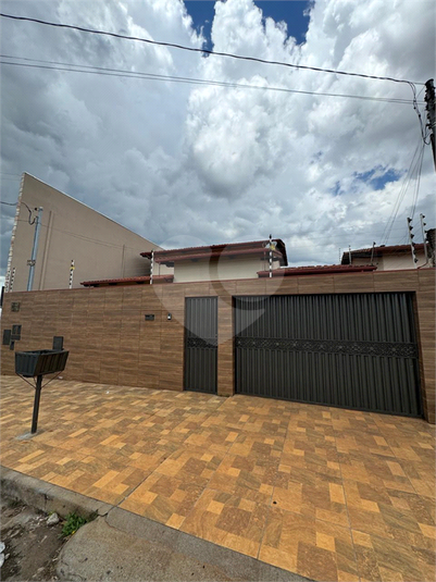 Foto REO1076640