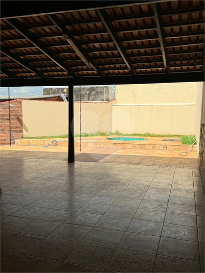 Foto REO1076640