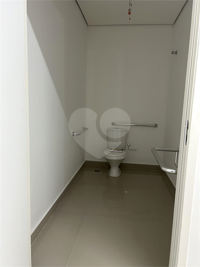 Banheiro Acessível - Mezanino Anterior