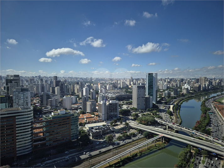 Foto REO1076767