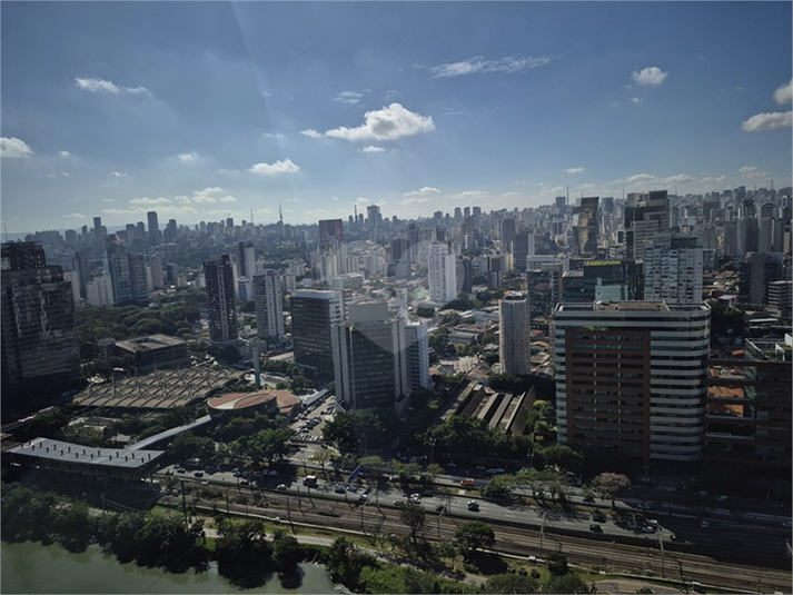 Foto REO1076767