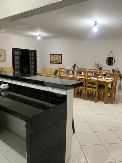 Foto REO1077024