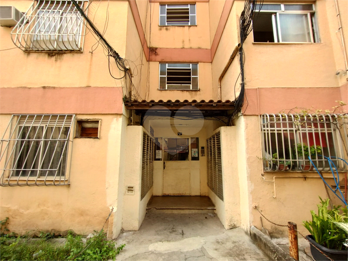 Foto REO1077100