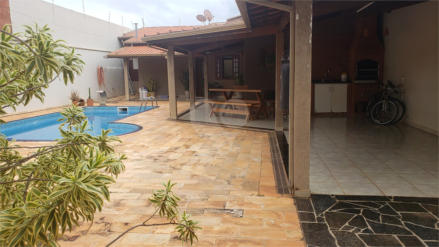 Foto REO1077122