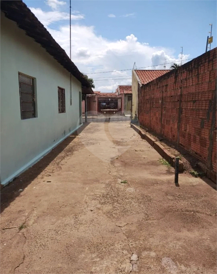 Foto REO1077159
