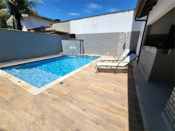 Foto REO1077183