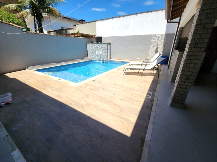 Foto REO1077183