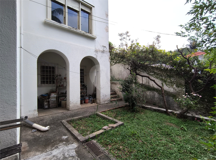 Foto REO1077199