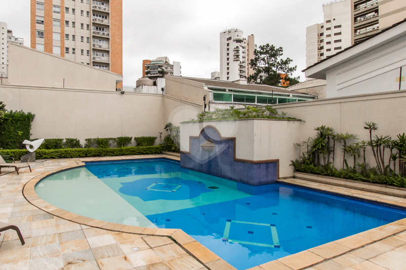 Foto REO1077387