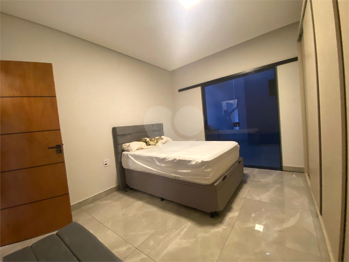 Foto REO1077388