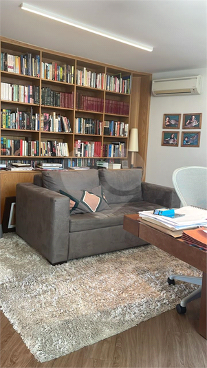 Foto REO1077498