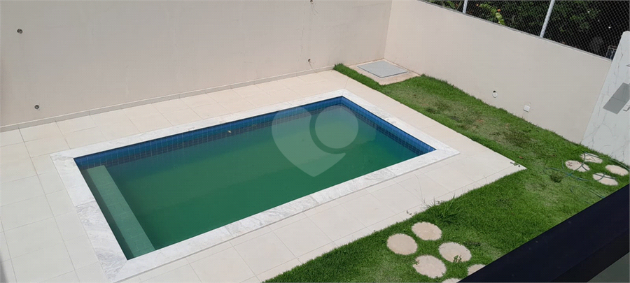 Foto REO1077568
