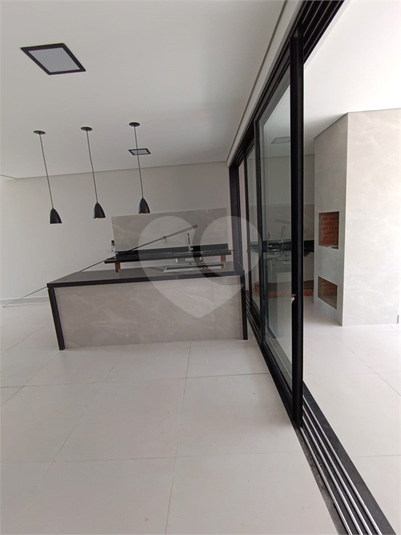 Foto REO1077600