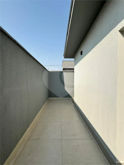 Foto REO1077600