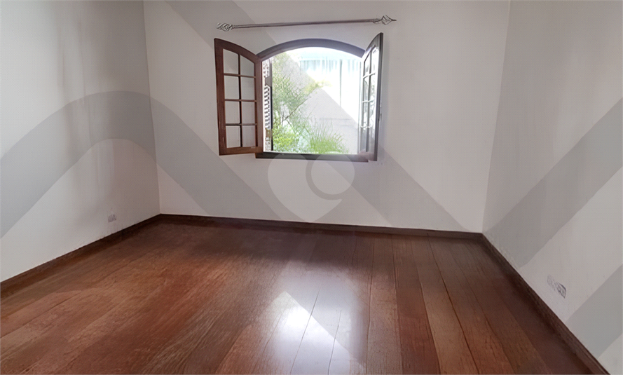 Foto REO1077729