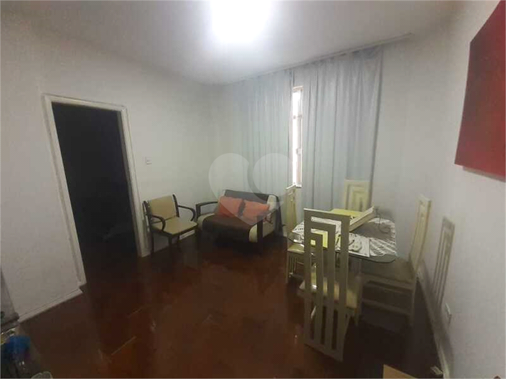 Foto REO1078001