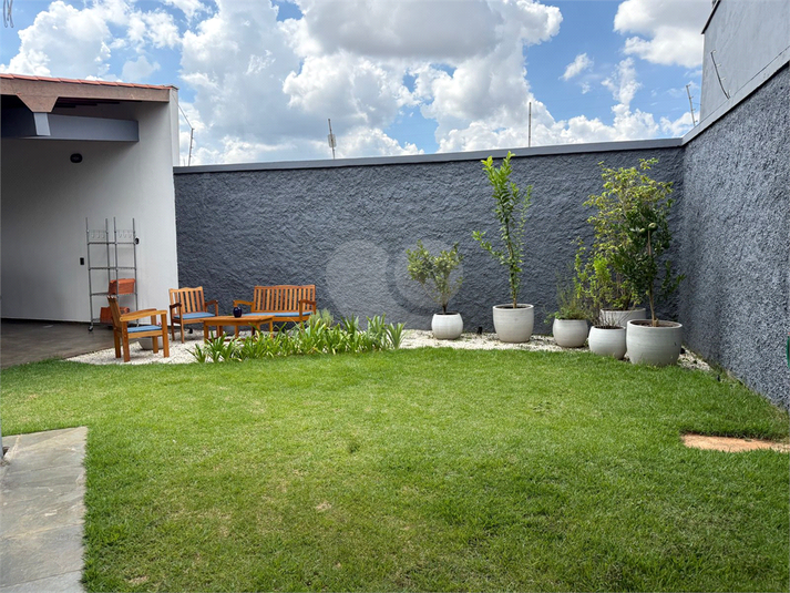 Foto REO1078206