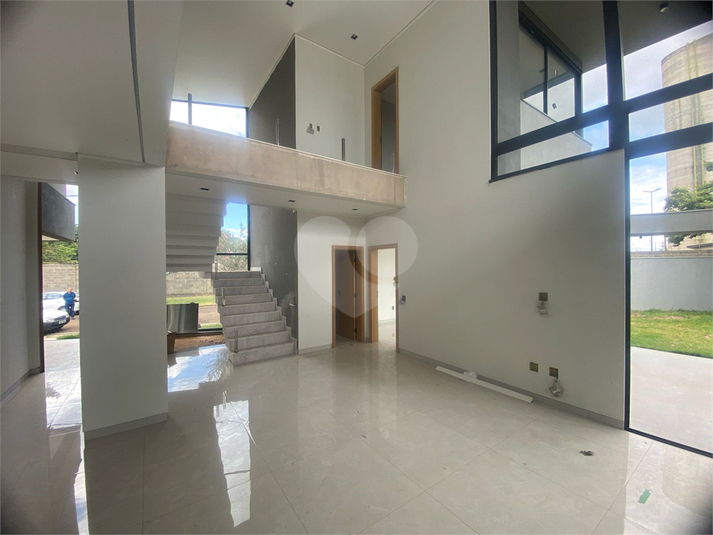 Foto REO1078701