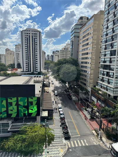 Foto REO1079005