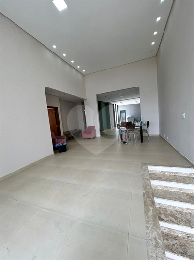 Foto REO1079391