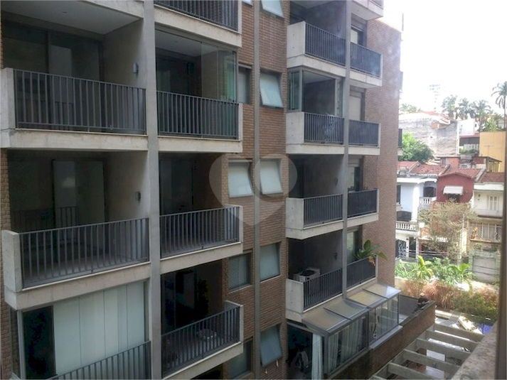 Foto REO1079517