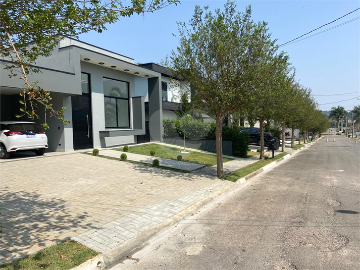 Foto REO1079565