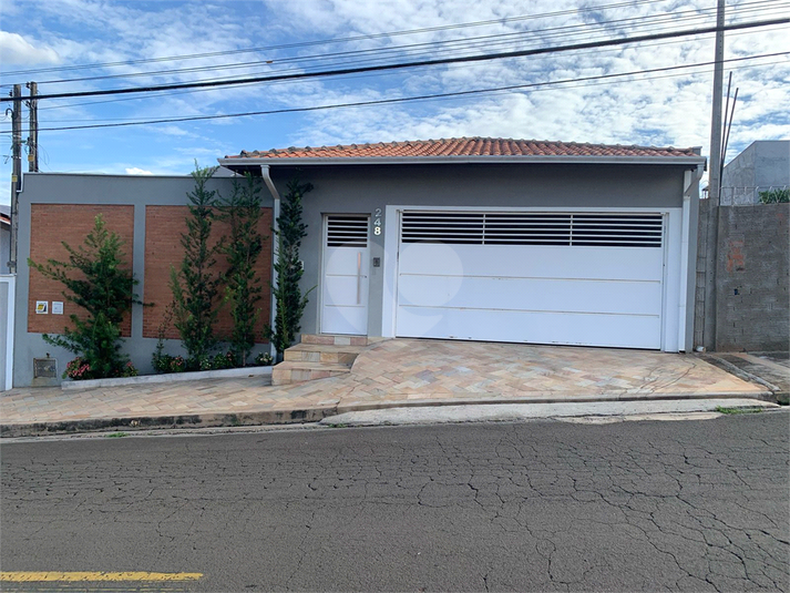 Foto REO1079774
