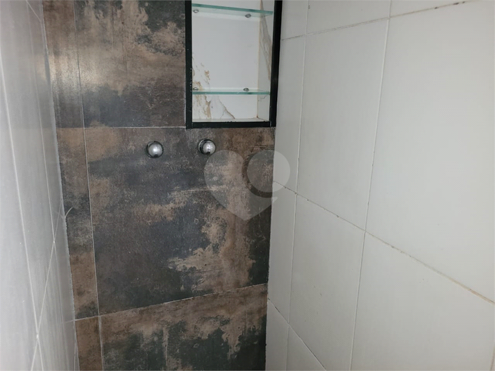 Foto REO1080010