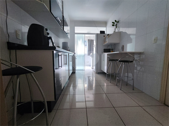 Foto REO1080012