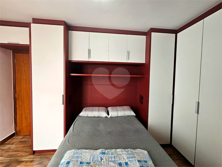 Foto REO1080021