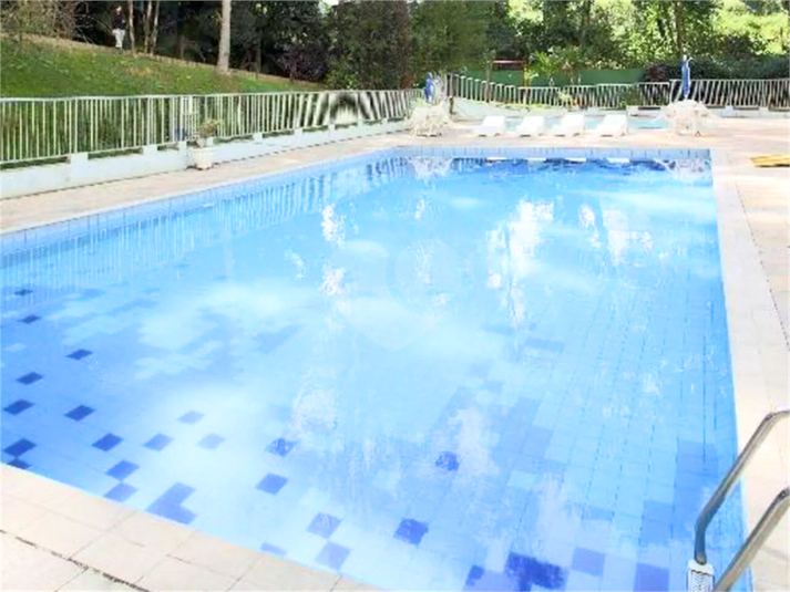 Foto REO1080025