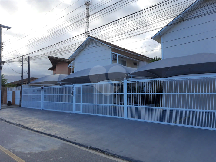 Foto REO1080044