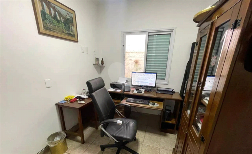 Foto REO1080044