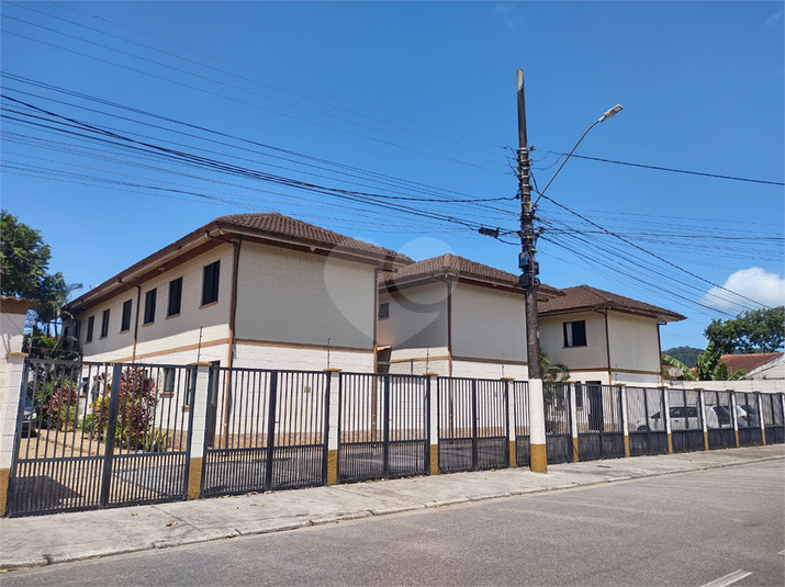 Foto REO1080048