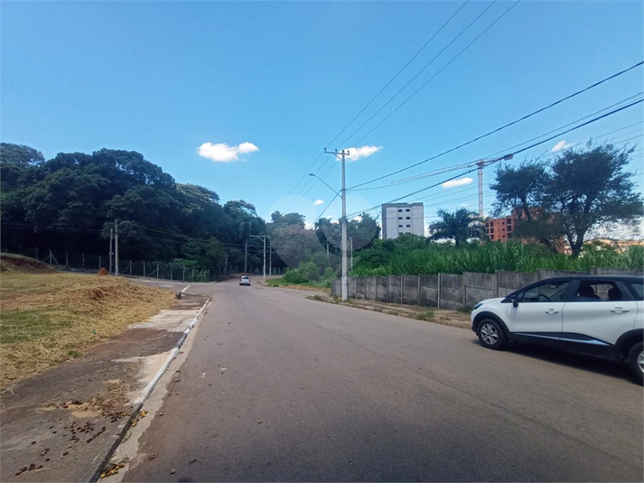 Foto REO1080049