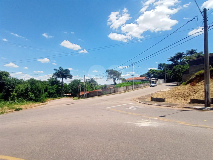 Foto REO1080050